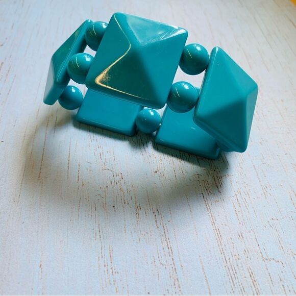 Chunky Turquoise Acrylic Beaded Stretch Bracelet - Picture 1 of 2